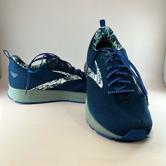 Brooks Revel 5 Used Men’s 13 Running Shoes Navy Blue White Gray - Picture 1 of 14